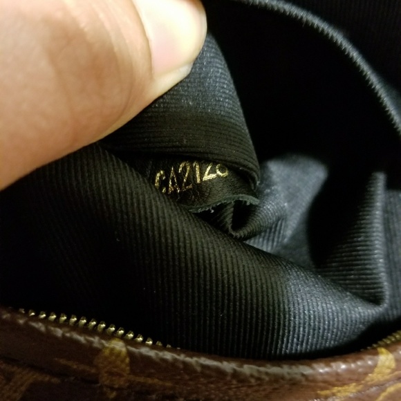 Backpack - Picture 2 of 7